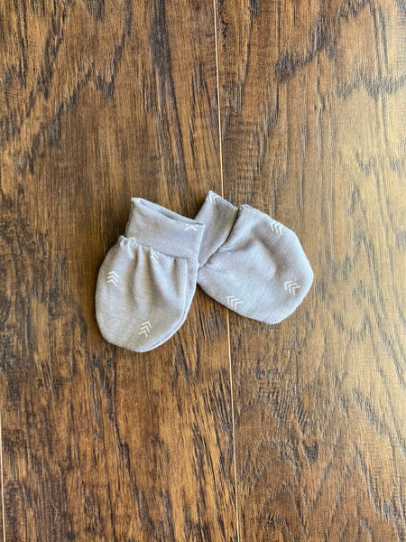Infant gown MITTENS